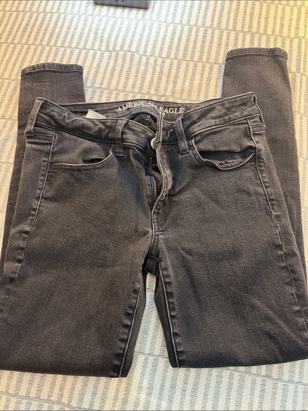American Eagle Outfitters Women's Charcoal Black Skinny jegging Jeans